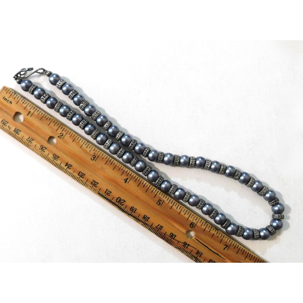 Vintage Gray Beaded Necklace Silver Accents Metal Hook Clasp 16 Inch - Picture 6 of 8